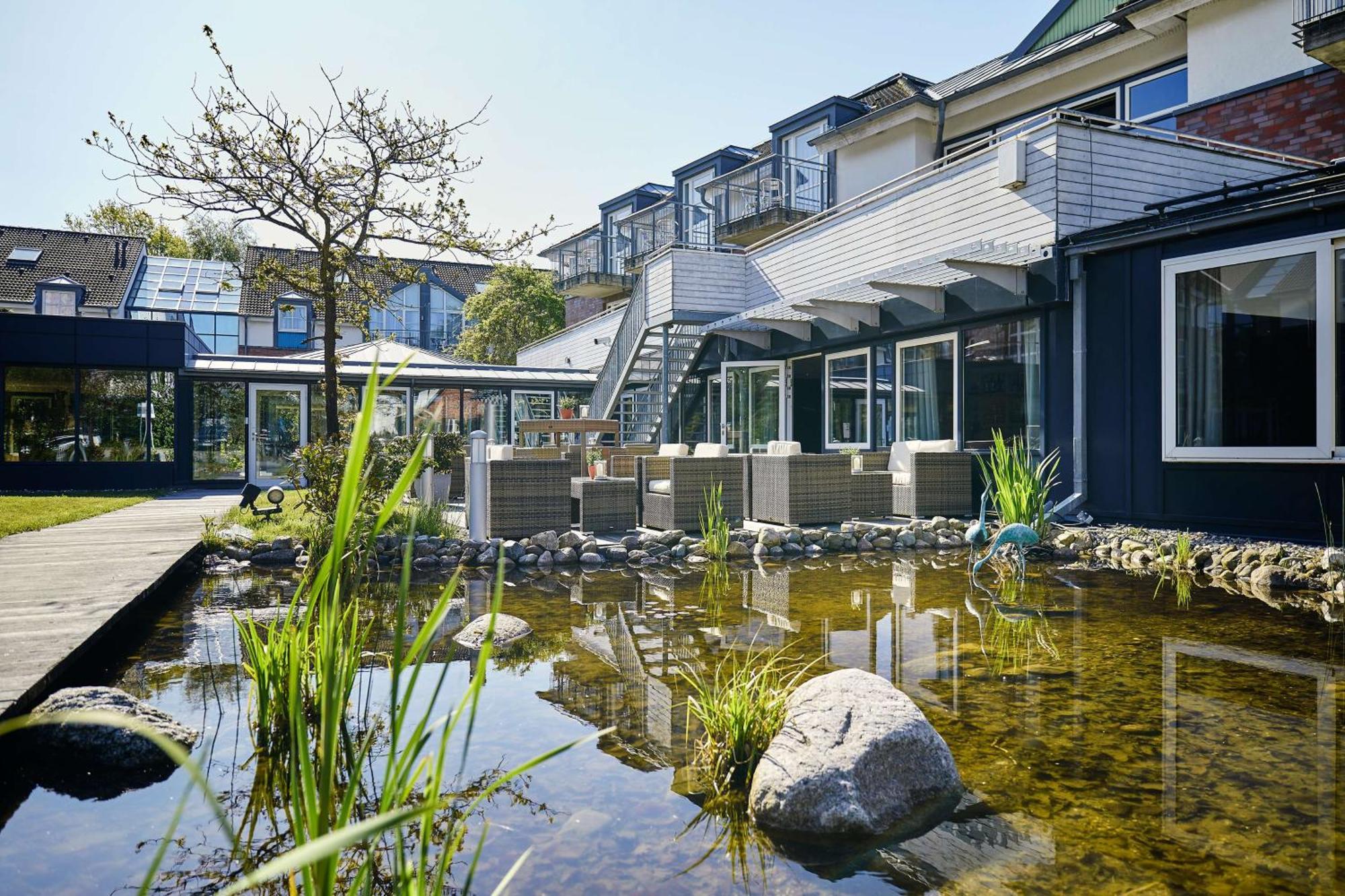 Dorint Strandresort & Spa Ostseebad Wustrow Wustrow  Exteriör bild